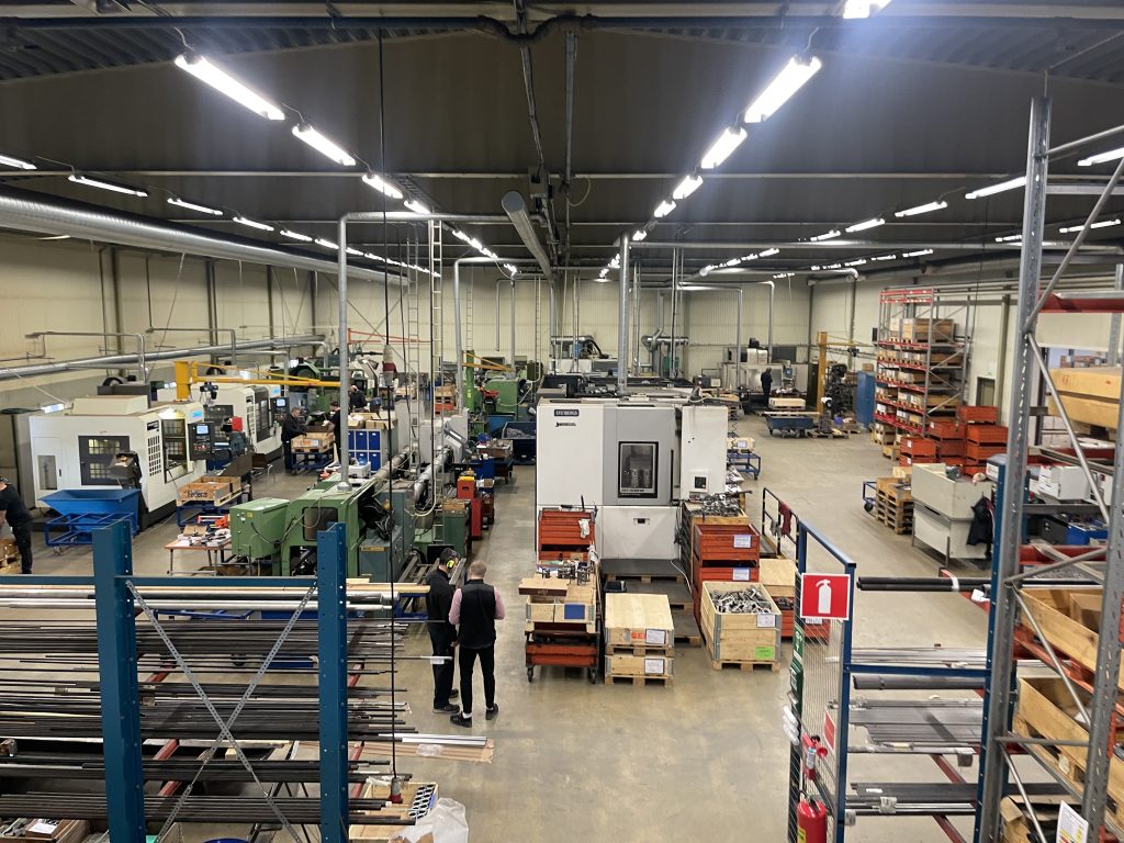 Skärande bearbetning i CNC-styrda maskiner hos PNM Pro AB i Eskilstuna